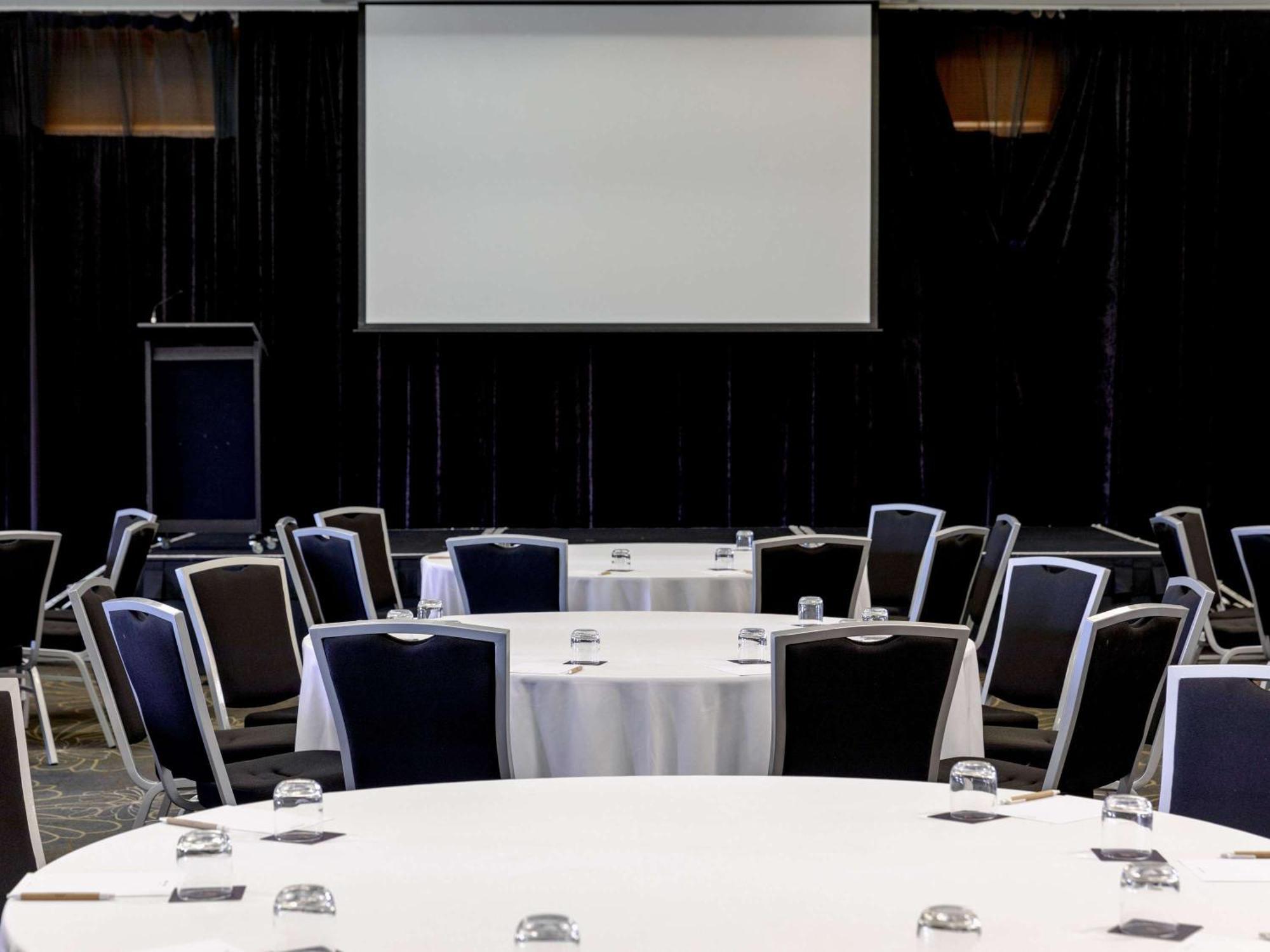 Mercure Gold Coast Resort Bagian luar foto