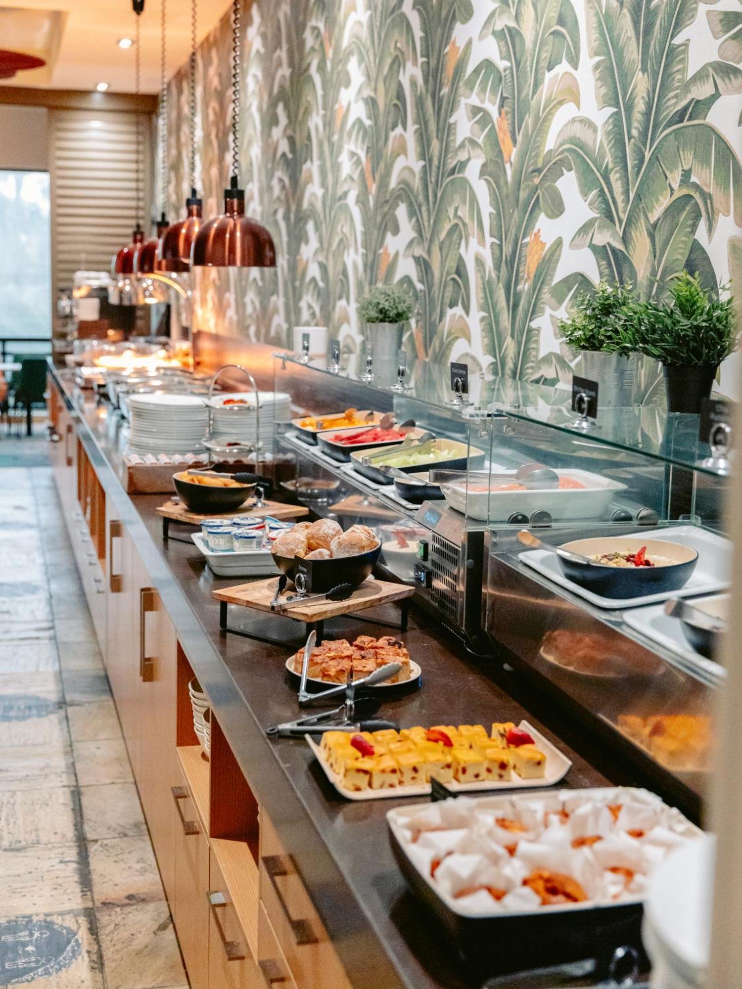 Mercure Gold Coast Resort Bagian luar foto